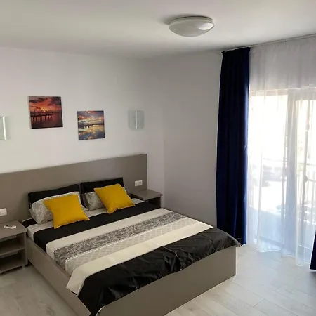Pensión Breeze 3*